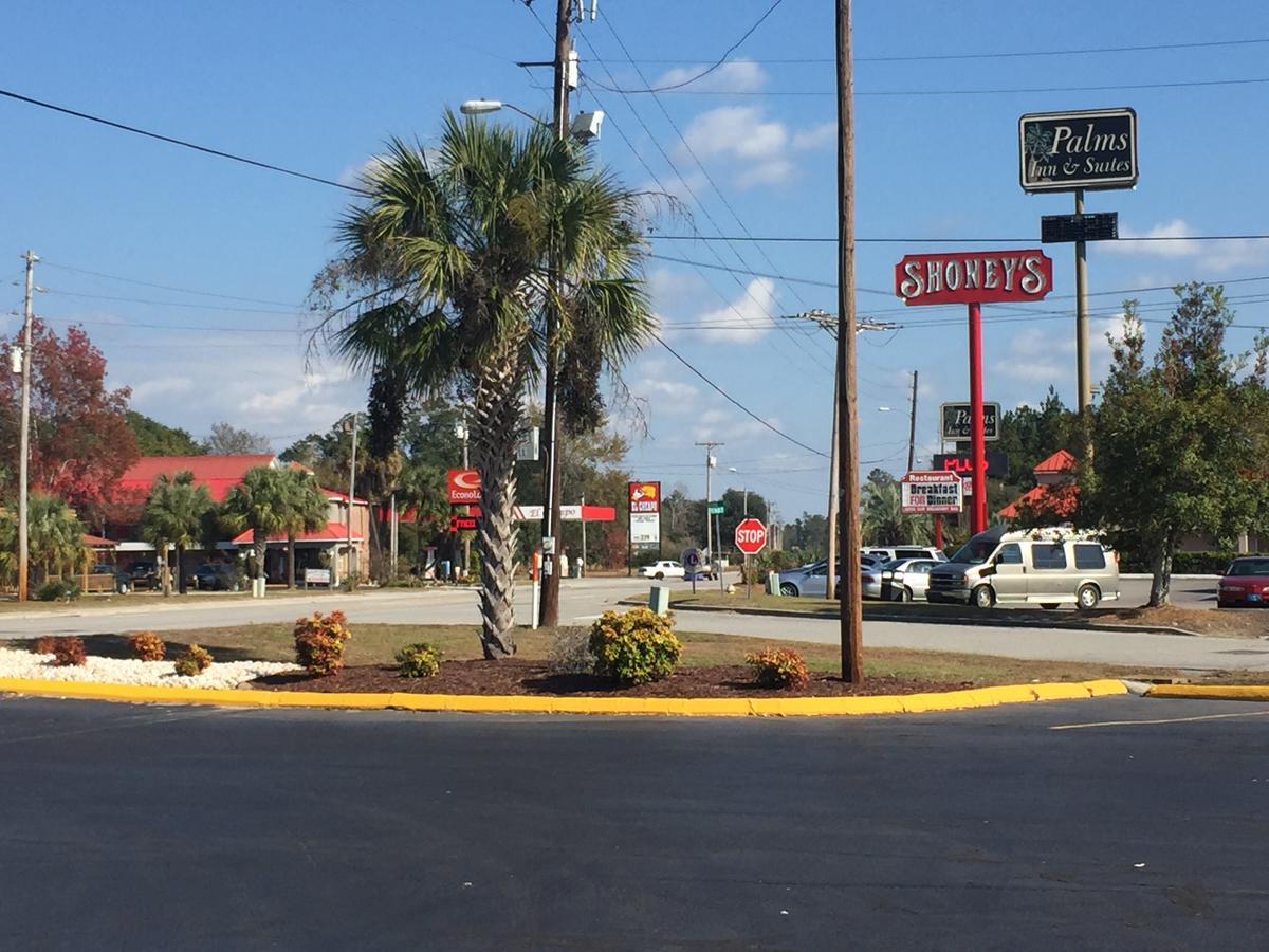 Ramada By Wyndham Walterboro Hotel Exterior photo