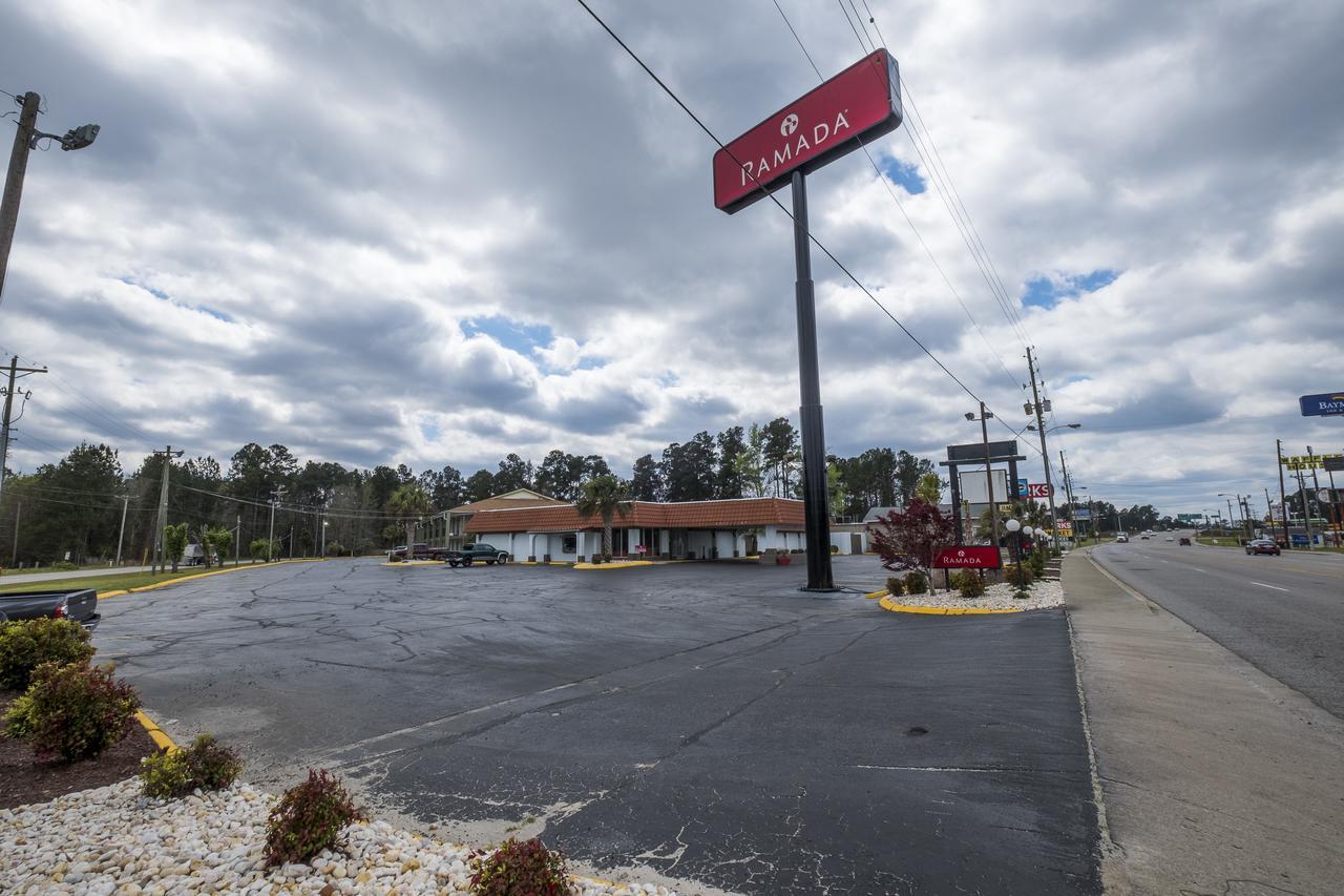 Ramada By Wyndham Walterboro Hotel Exterior photo